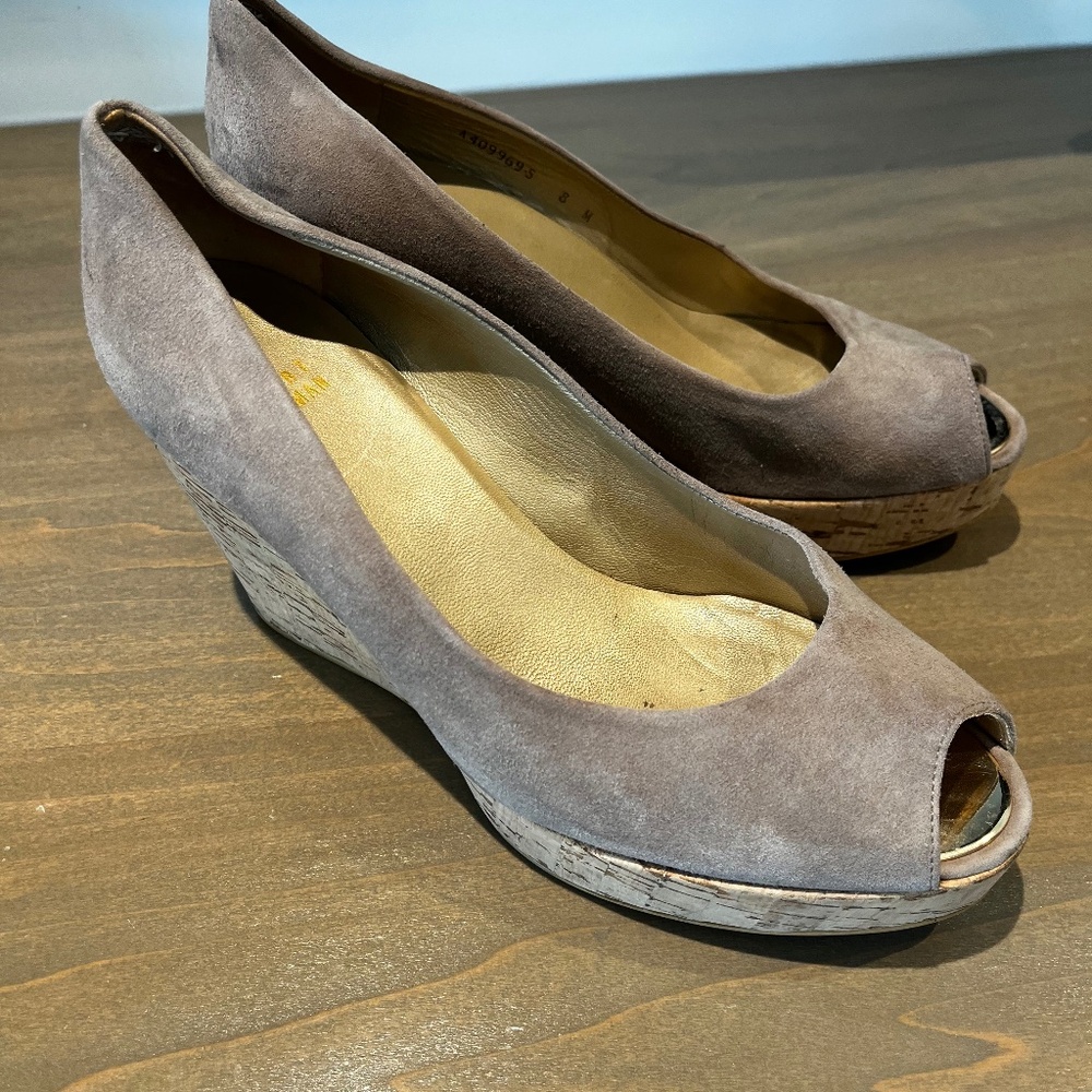 Stuart Weitzman Sandal Wedges - size 8M